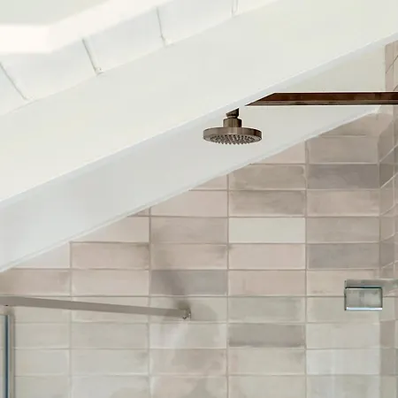 Dome's Attic 12 - The House Of Travelers Apartment
