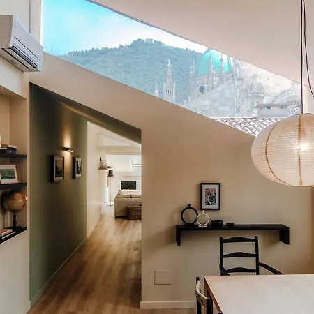 Dome's Attic 12 - The House Of Travelers * Como