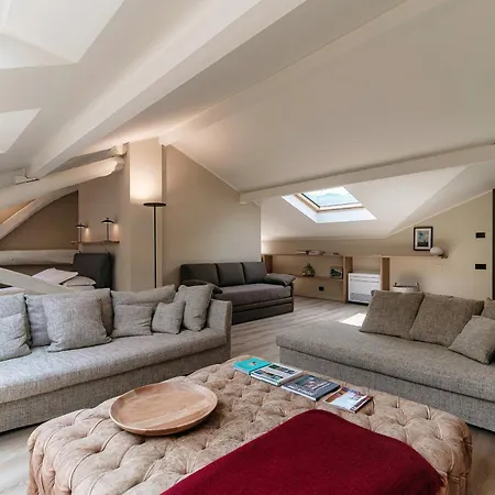 Apartment Dome's Attic 12 - The House Of Travelers Como