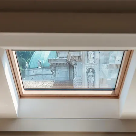 Apartment Dome's Attic 12 - The House Of Travelers *
